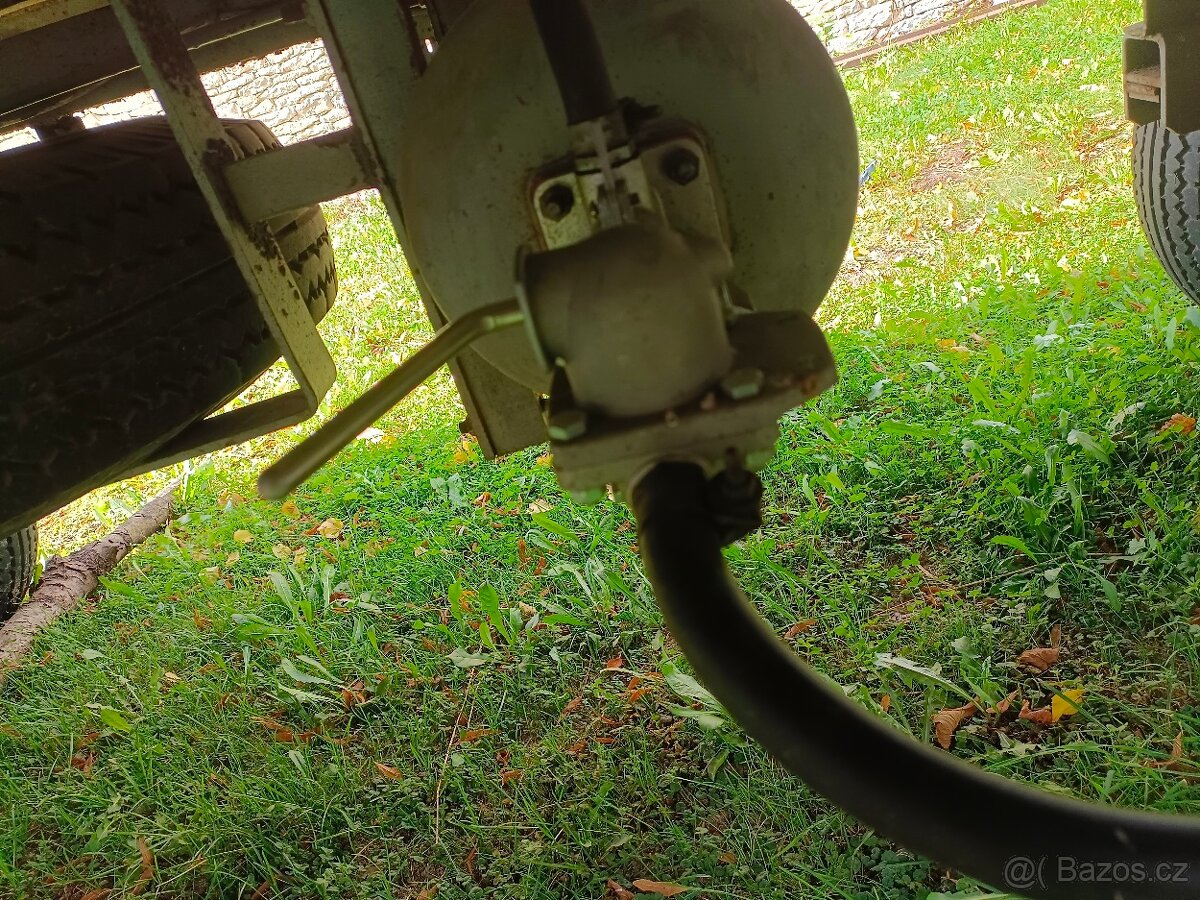 Vlek za traktor 5t s SPZ a TP - 3