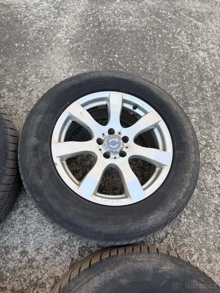 Zimní sada Volvo - 235/60/17 V XL - Barum - 5x108 - 3