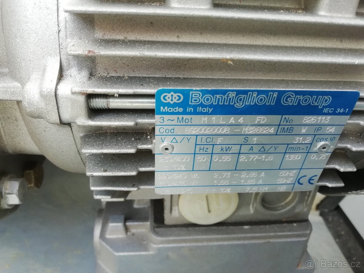 Elektromotor s převodovkou - 3