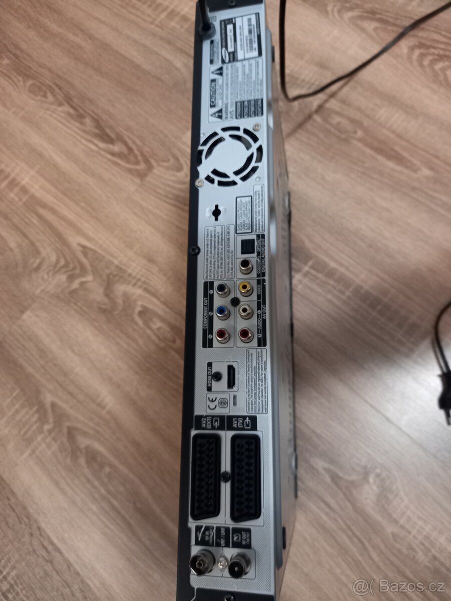 Prodám DVD rekordér samsung SH875 - 3