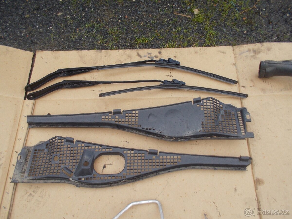 Díly Dacia Sandero 1.2 16v 55kw model 2008-2012 - 3