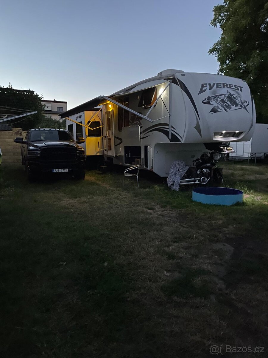 Americký obytný návěs - 3