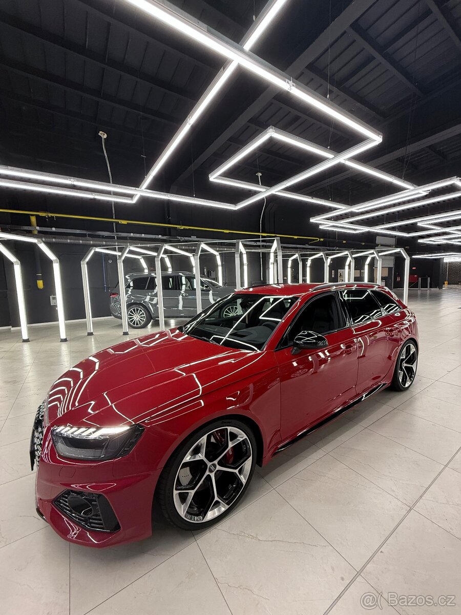AUDI RS4 2024 competition+ záruka 2029 - 3