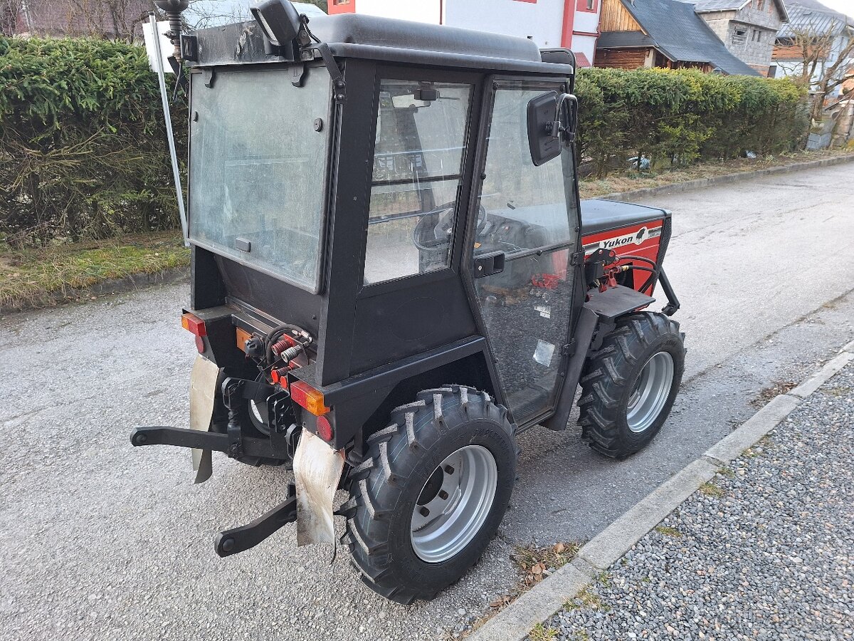 Traktor Yukon Wisconsin Kubota - 3
