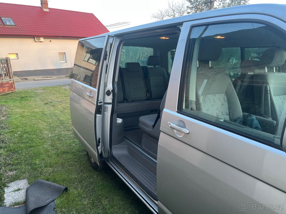 VW Multivan T5 1.9 TDI 77 kw - 3