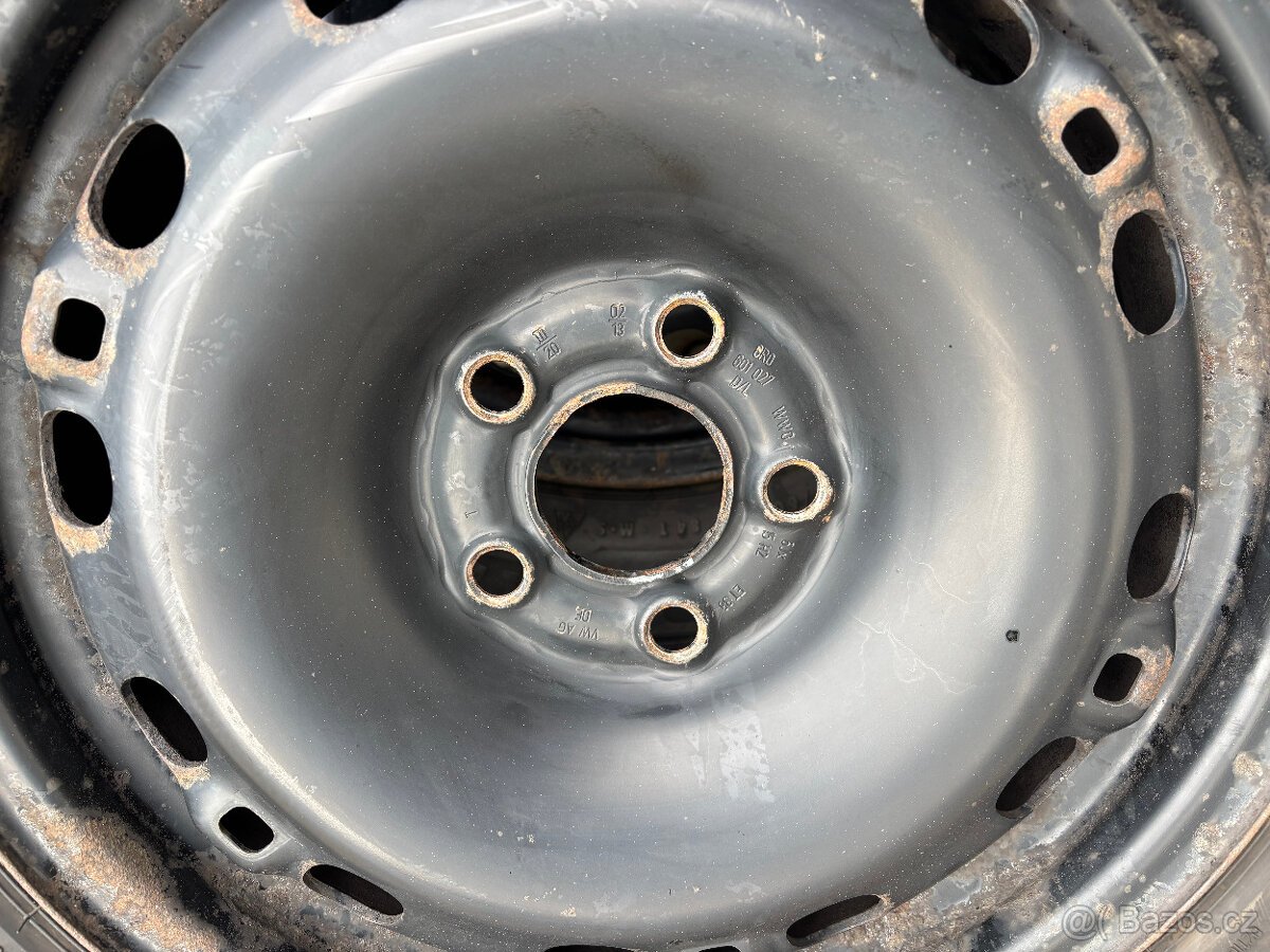 Škoda Rapid a ostatní koncern,zimní kompl.kolo 15 - 3