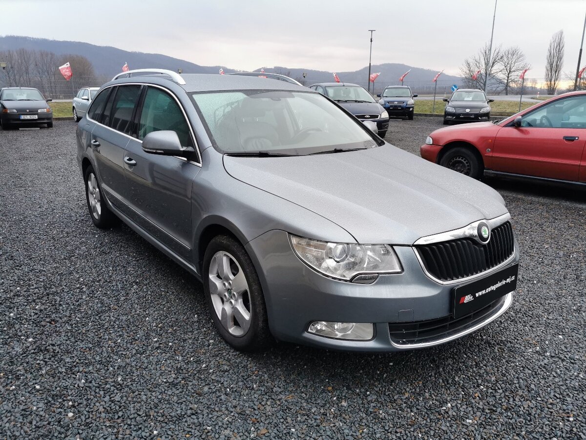 Škoda Superb 2.0 TDI kombi DSG bez koroze - 3