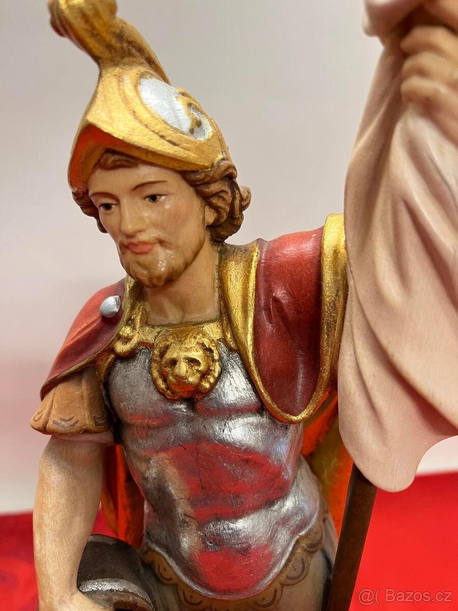 Stará dřevěná vyřezávaná socha, svatý Florian - 3
