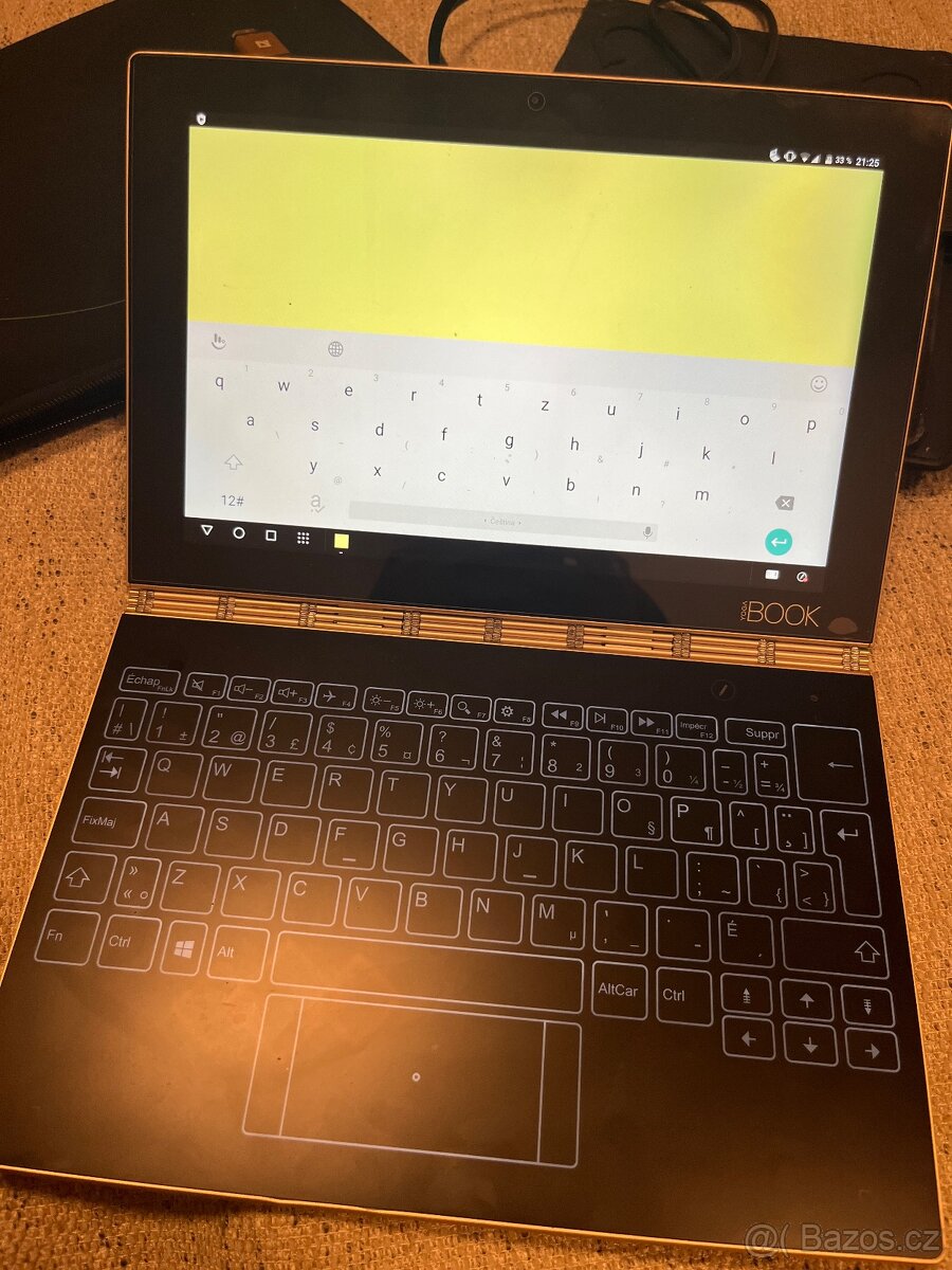 Tablet a notebook 2v1 Lenovo Yoga Book - 3