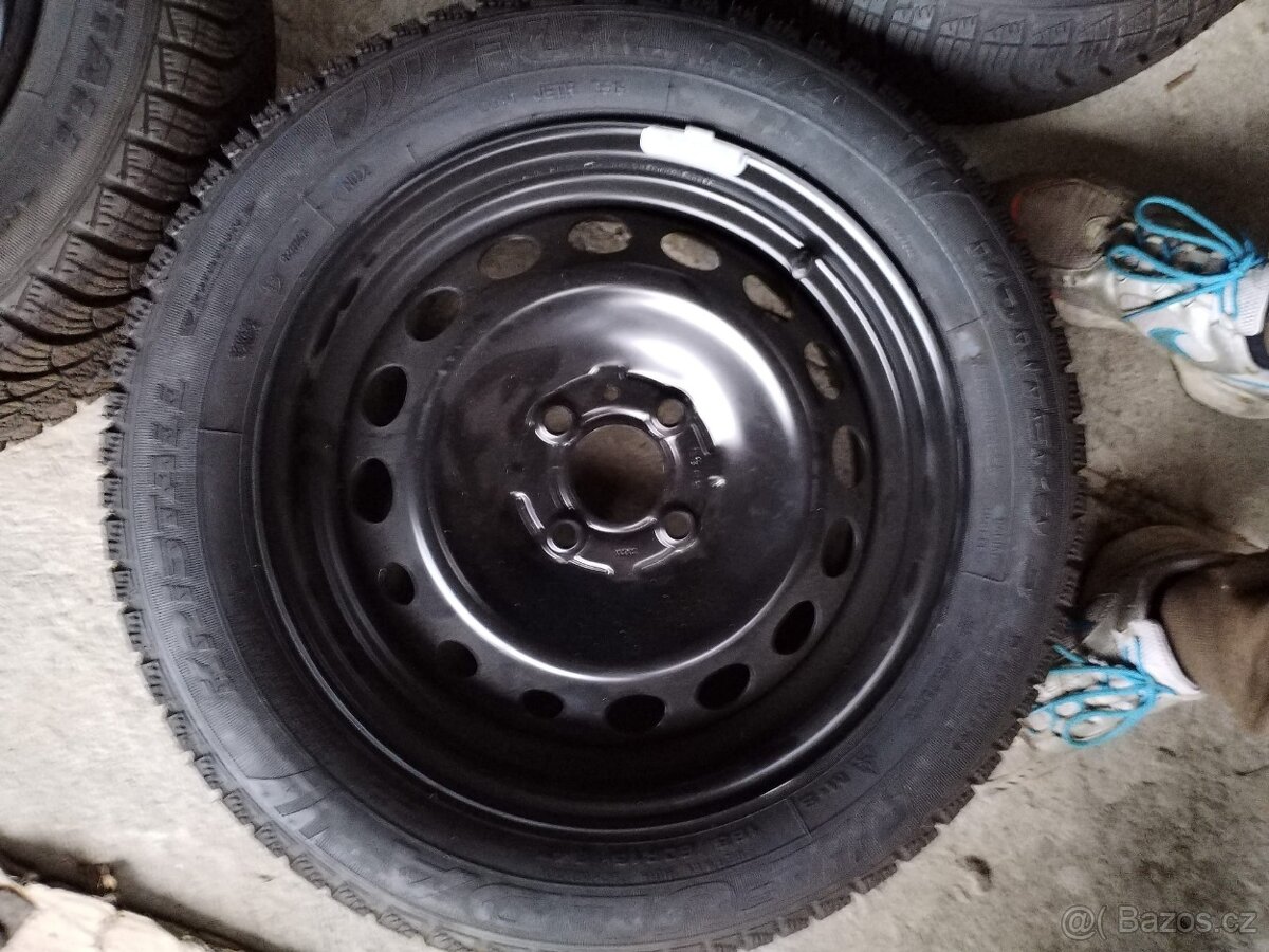 kola SMART TWINGO 4x100 R15 + 165/65/15 185/60/15 - 3