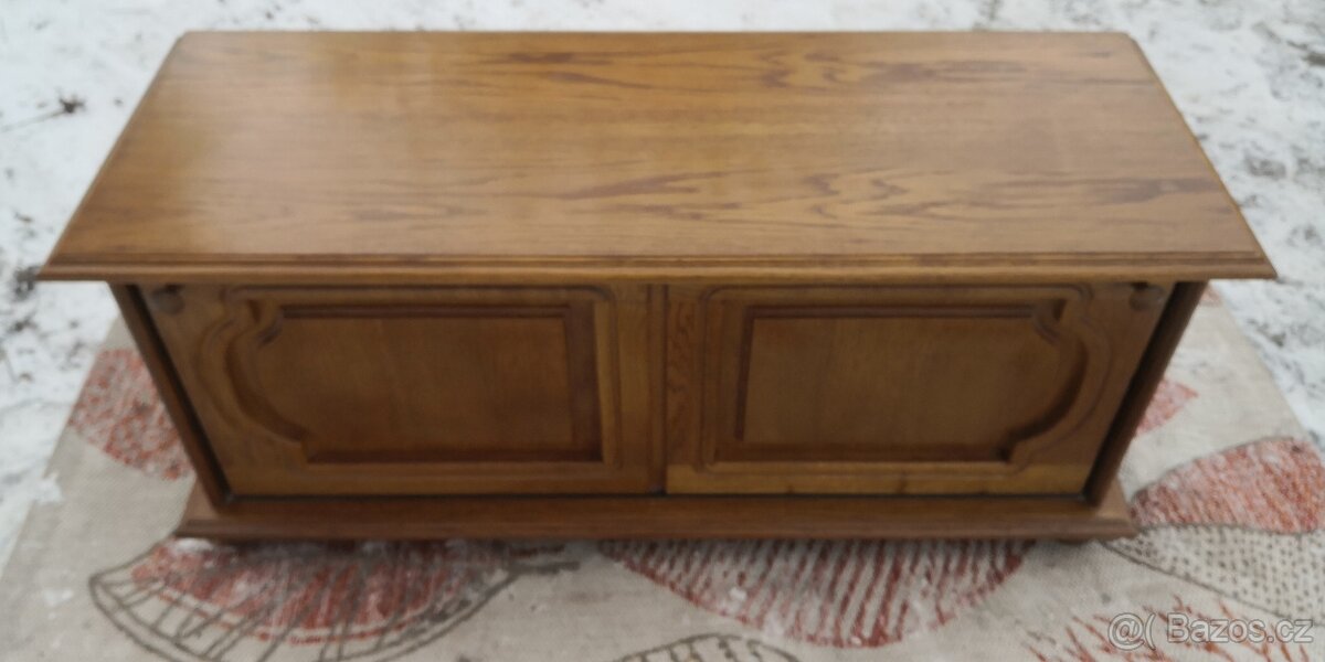 Masivní vyklápěcí botník - 3