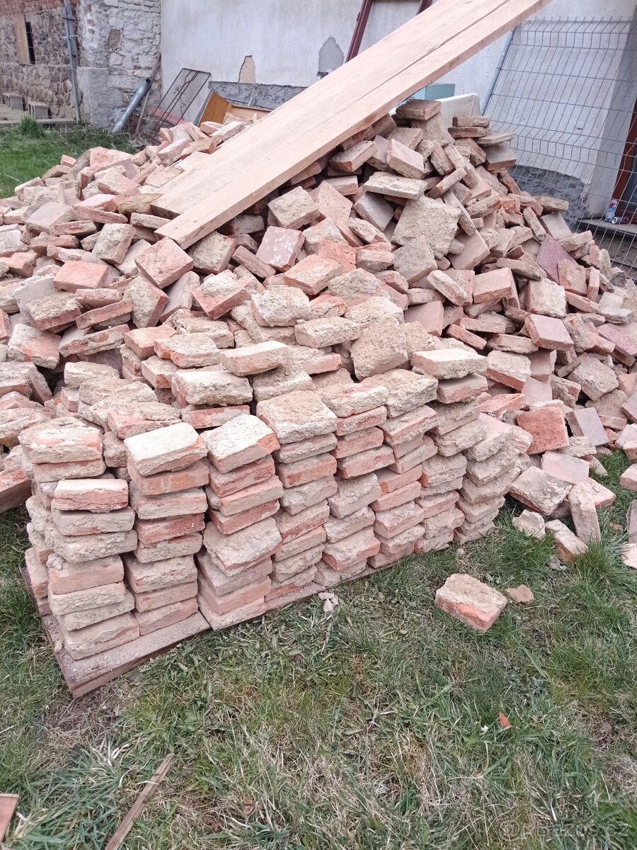 Půdovky - staré cihly - 3