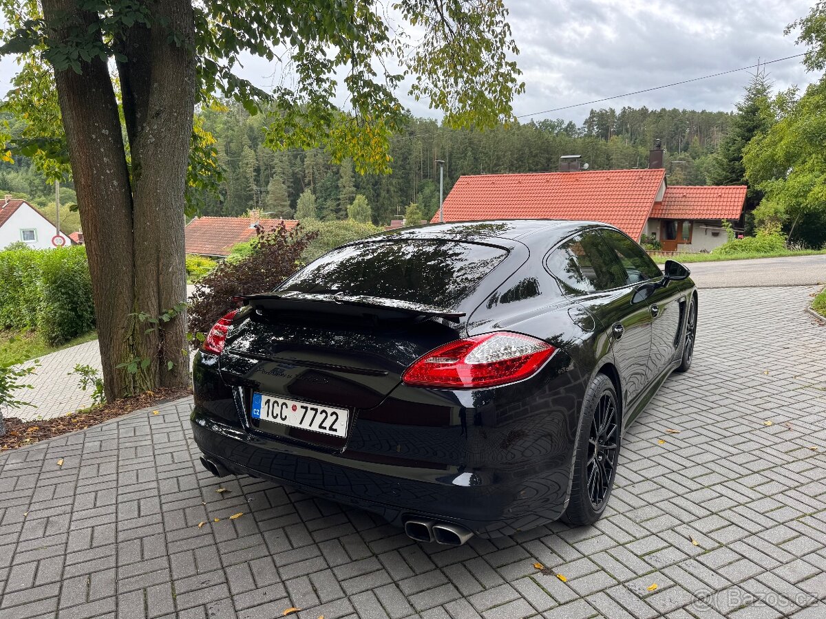 Porsche Panamera turbo S 550ps - 3