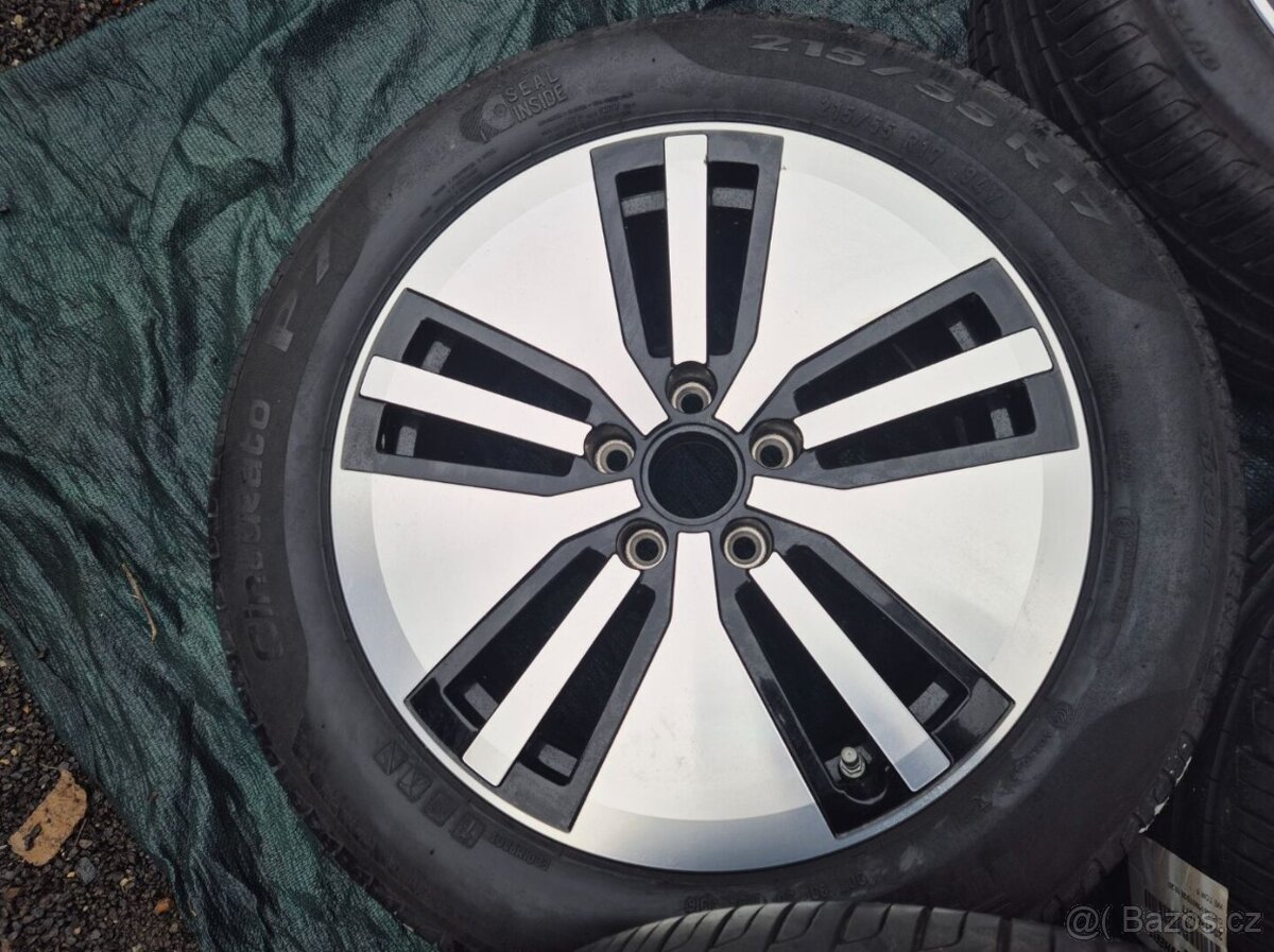 Letní sada Volkswagen E Passat B8 R17 ET40 - 3