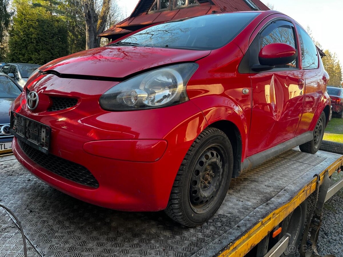 NÁHRADNÍ DÍLY - Toyota Aygo - 3