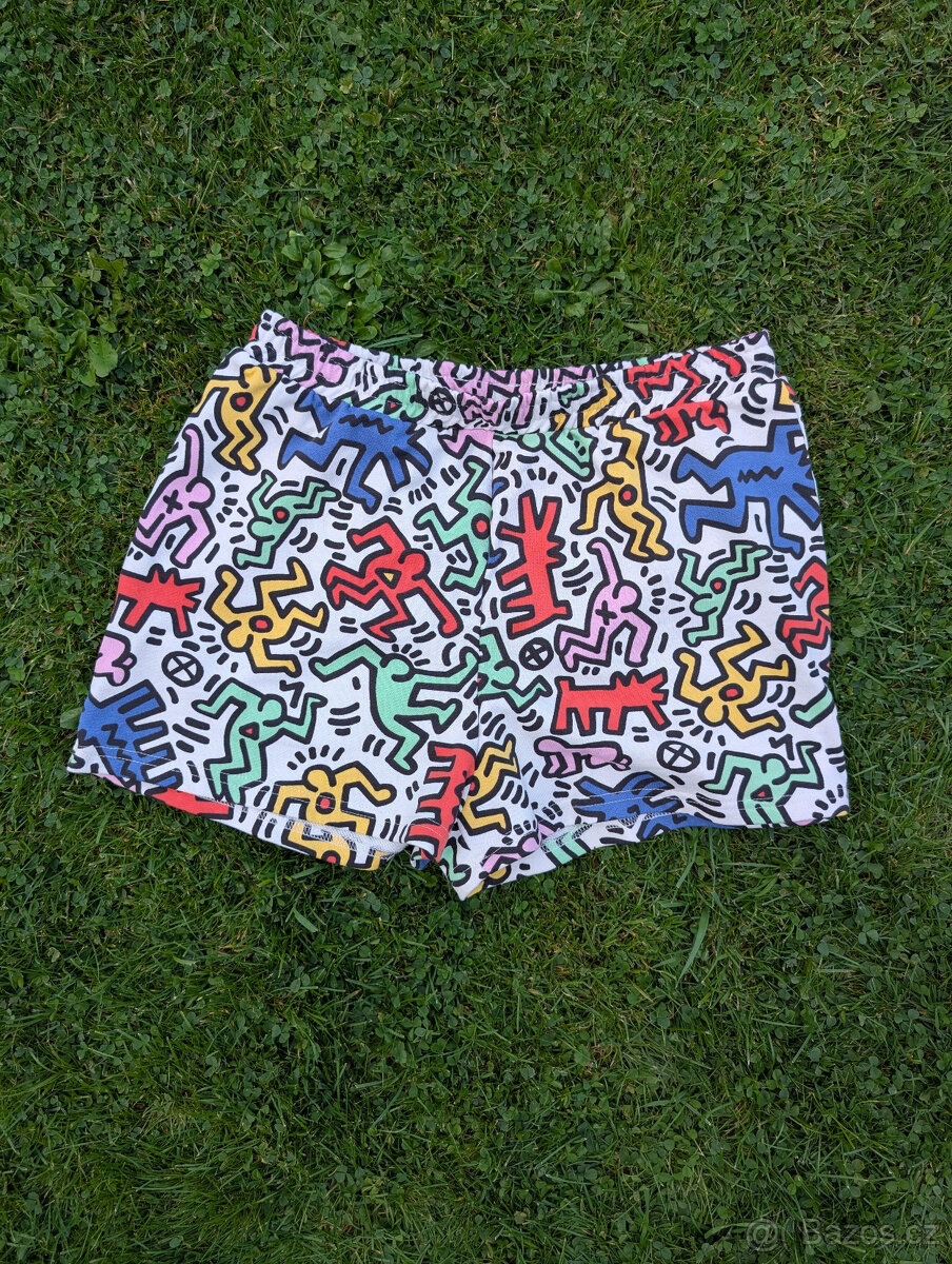 Keith Haring triko, mikina, šortky vel. M - 3