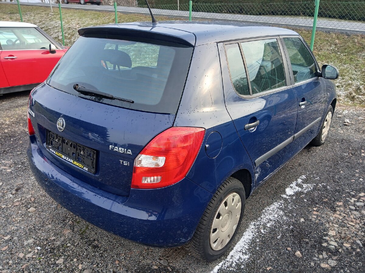 Škoda Fabia II 1.2 TSi ACTIVE - 3