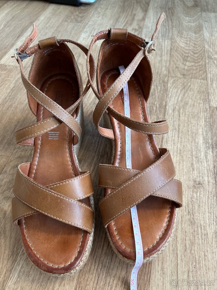 Dámské kožené páskové boty vel. 40/41 TOP stav - 3