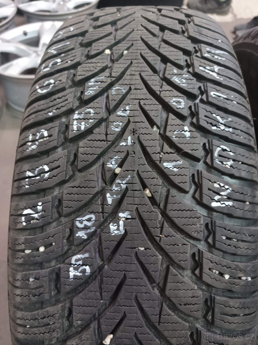 235/65/18 Nokian extra load - 3