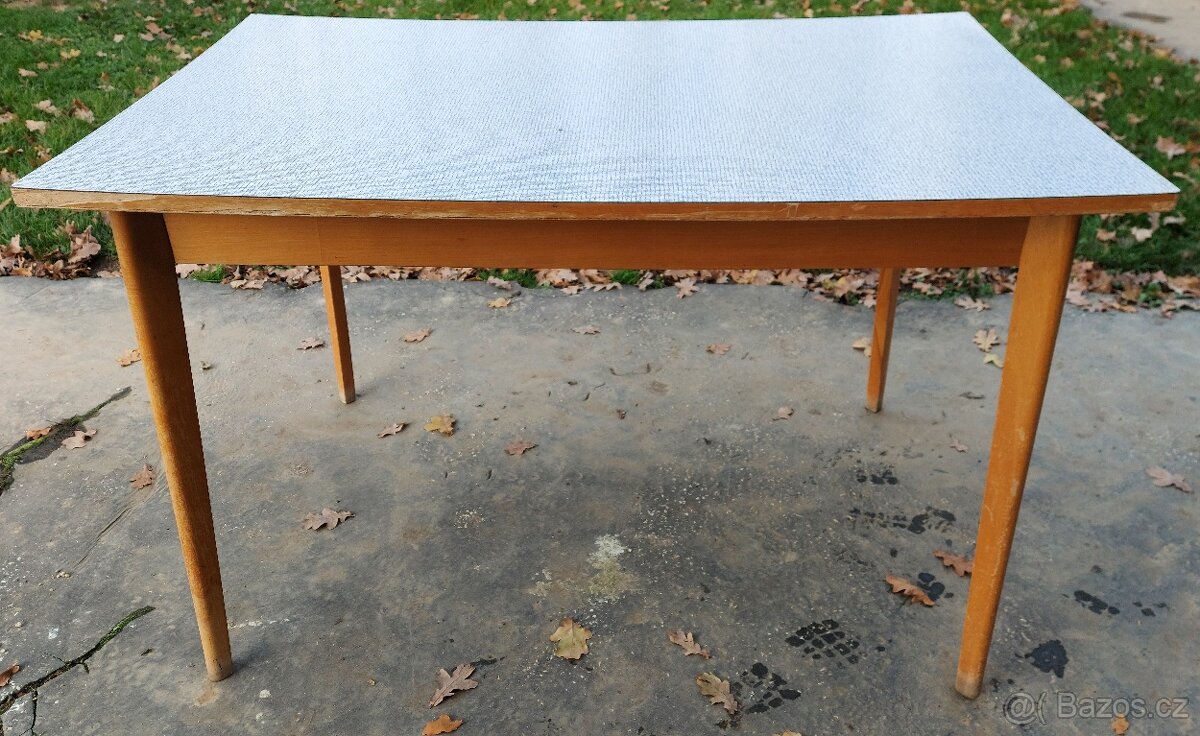 Stůl jídelní - s umakartovou deskou - Mier Topoľčany - 3