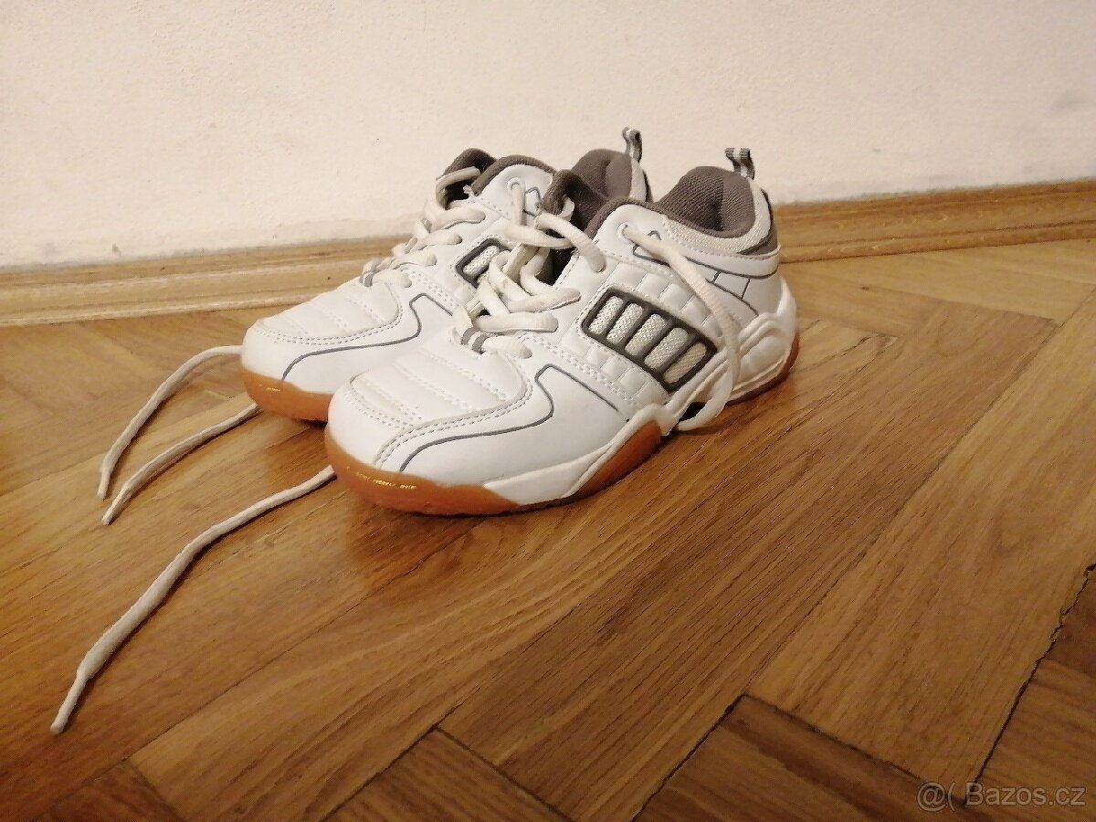 Úplně nové sálové boty velikost 31 - 3