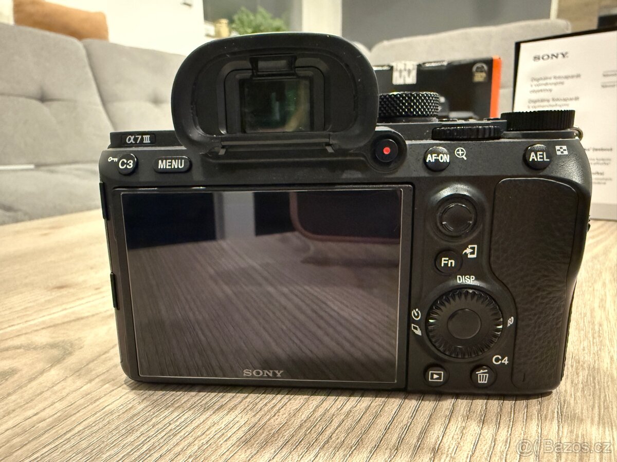Prodám Sony A7 III - 3