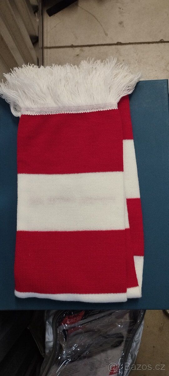 Bayern Mnichov - Šála - 3