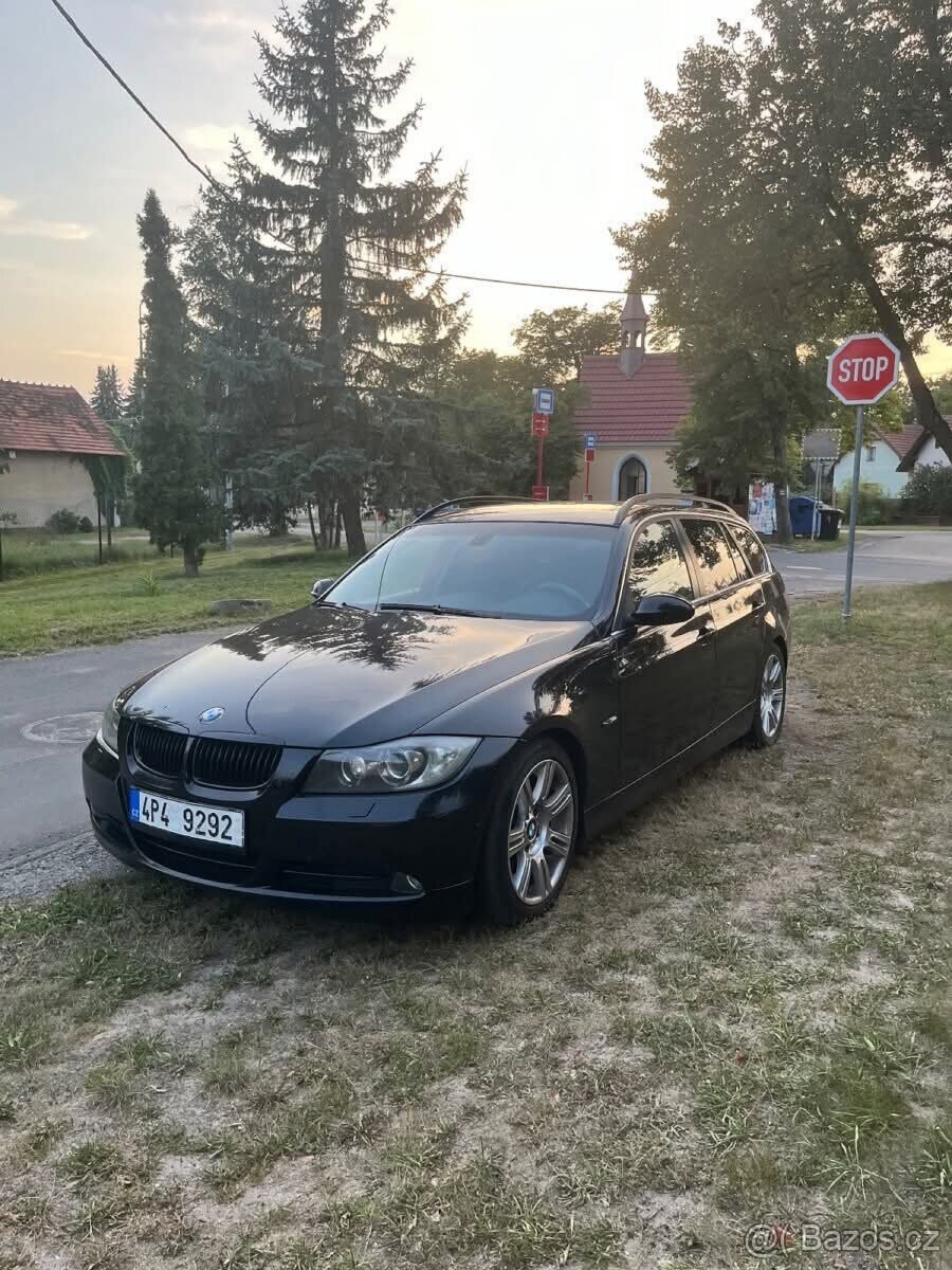BMW e91 325i - 3