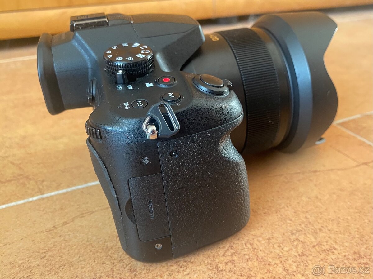 Panasonic Lumix DMC FZ-1000 - 3