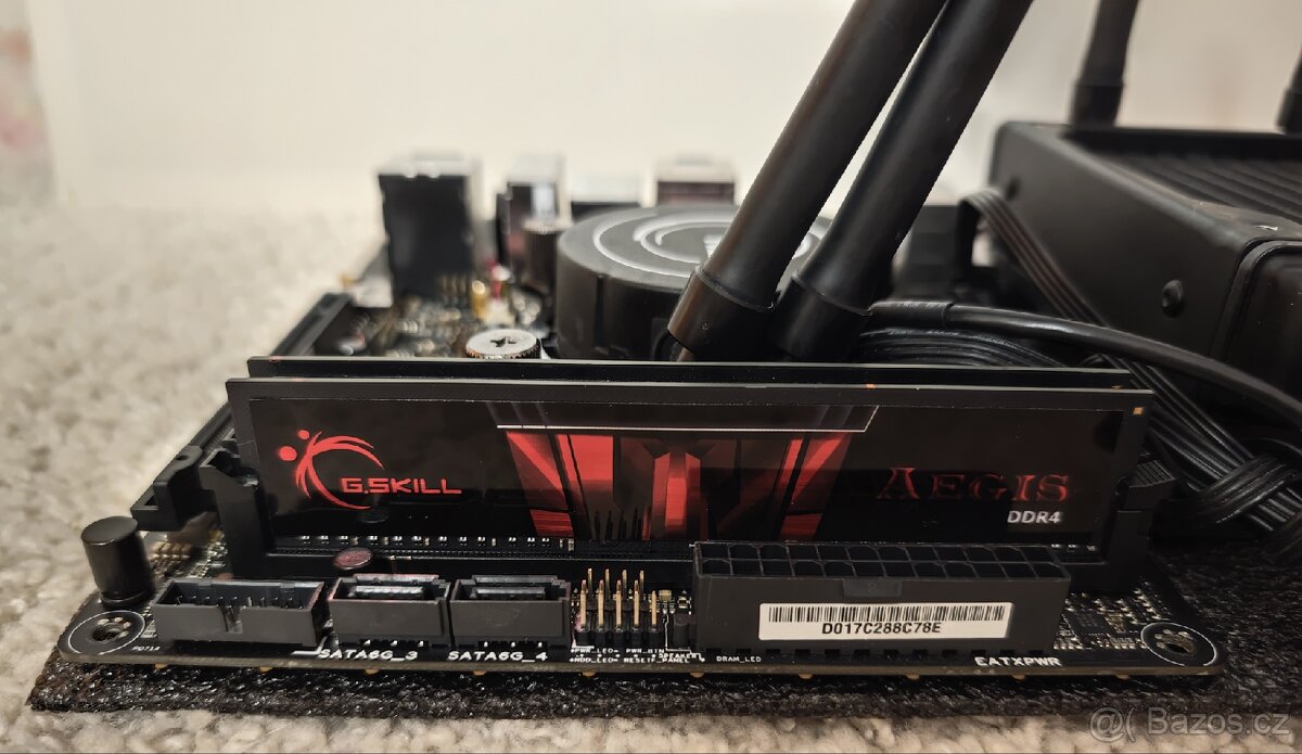 Deska+procesor+RAM+vodní chladič - 3