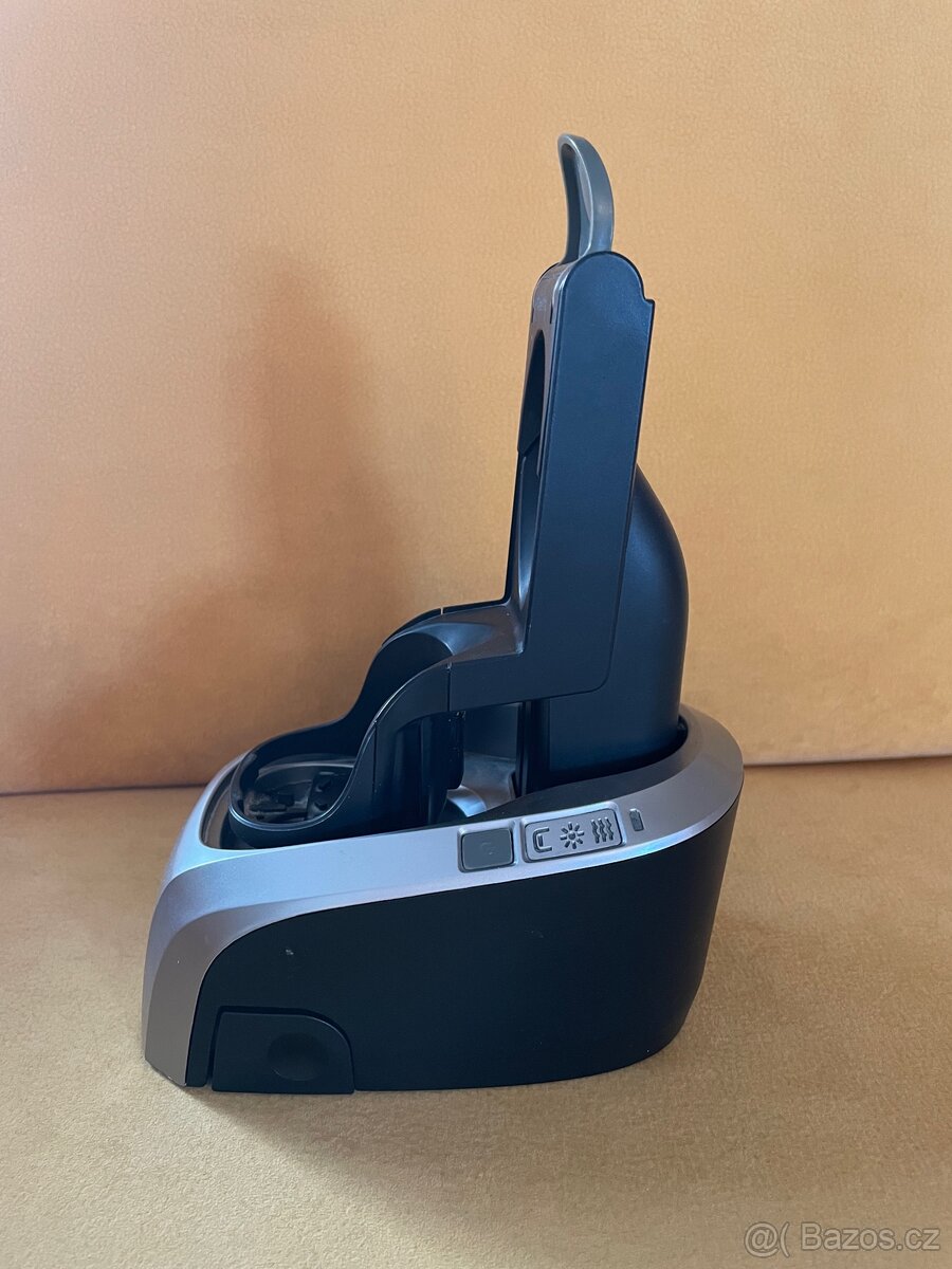 Holící strojek Philips HQ8200 - 3