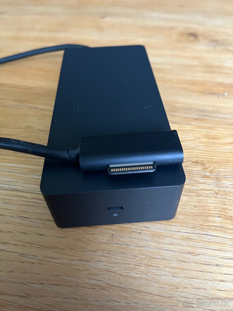 Microsoft Surface Docking Station s napájením - 3