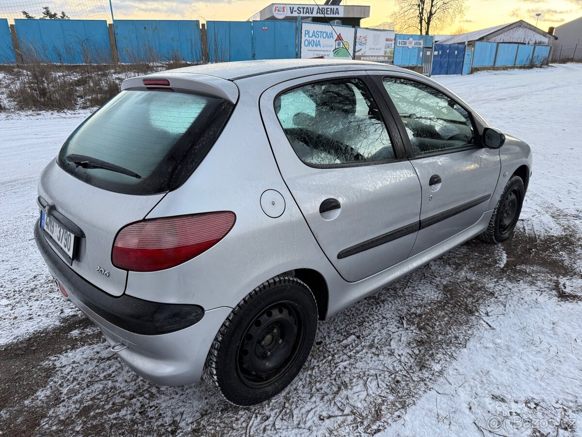 Peugeot 206 1.1, 2001 - 3