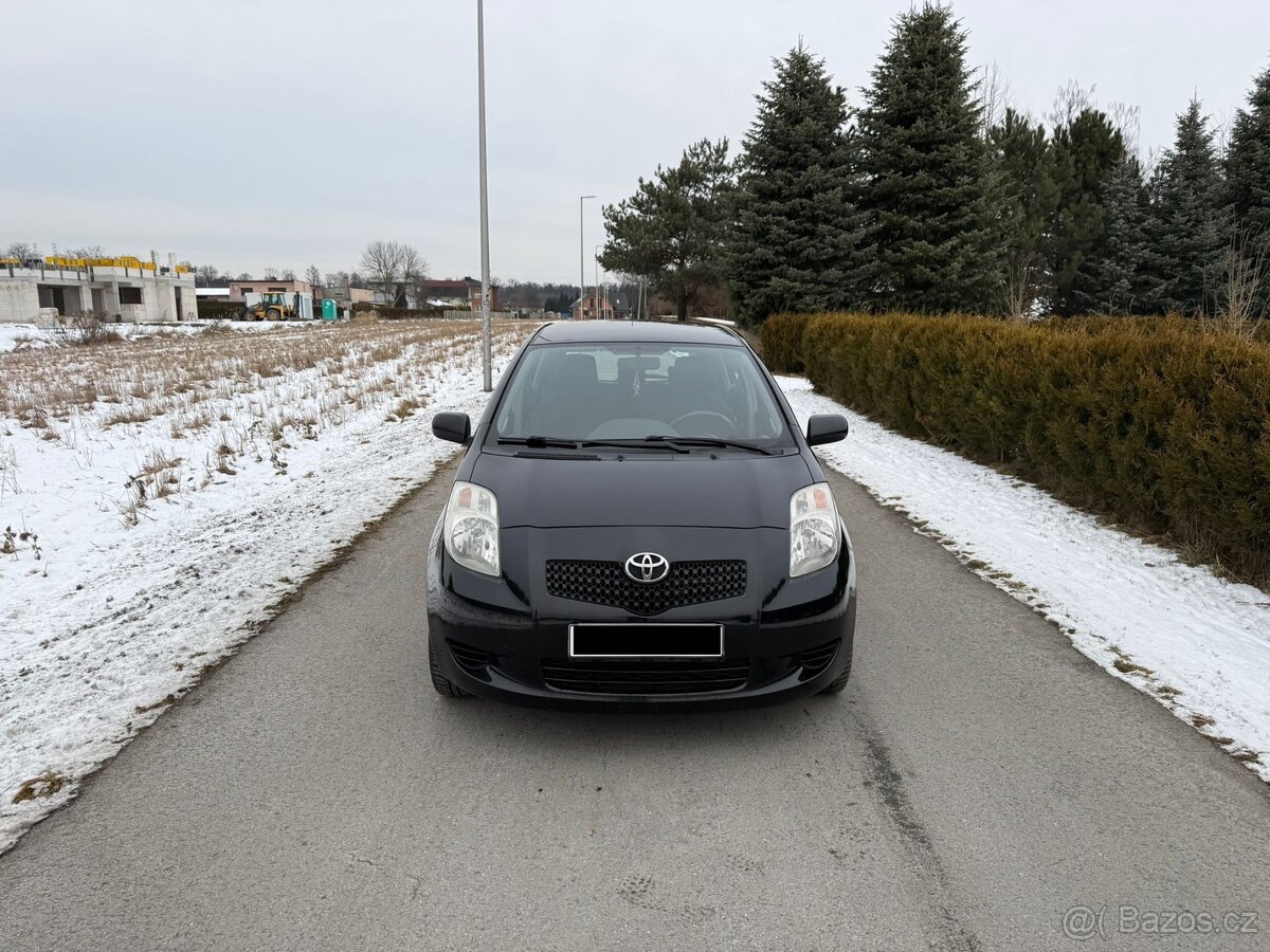 Toyota Yaris 1.Oi - 3