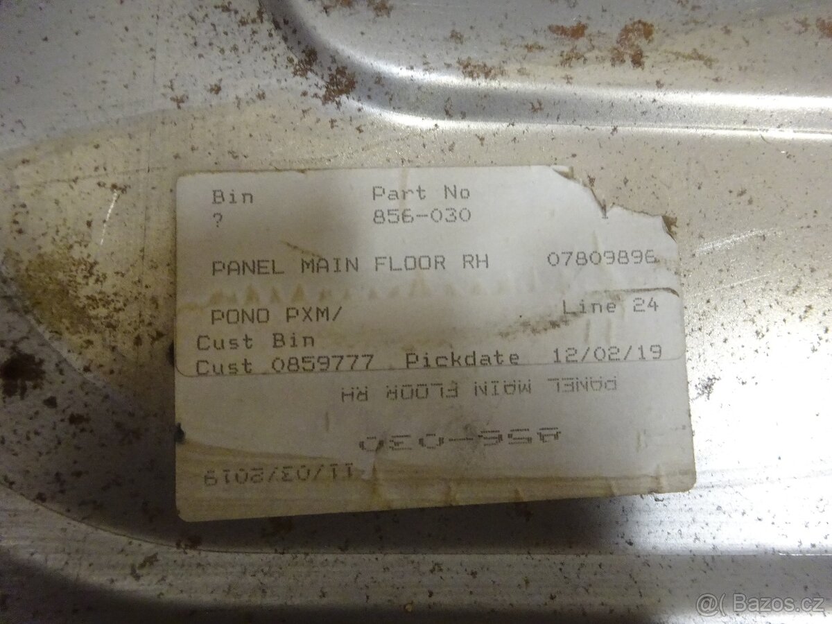 Podlaha Austin Healey 100/6. - 3