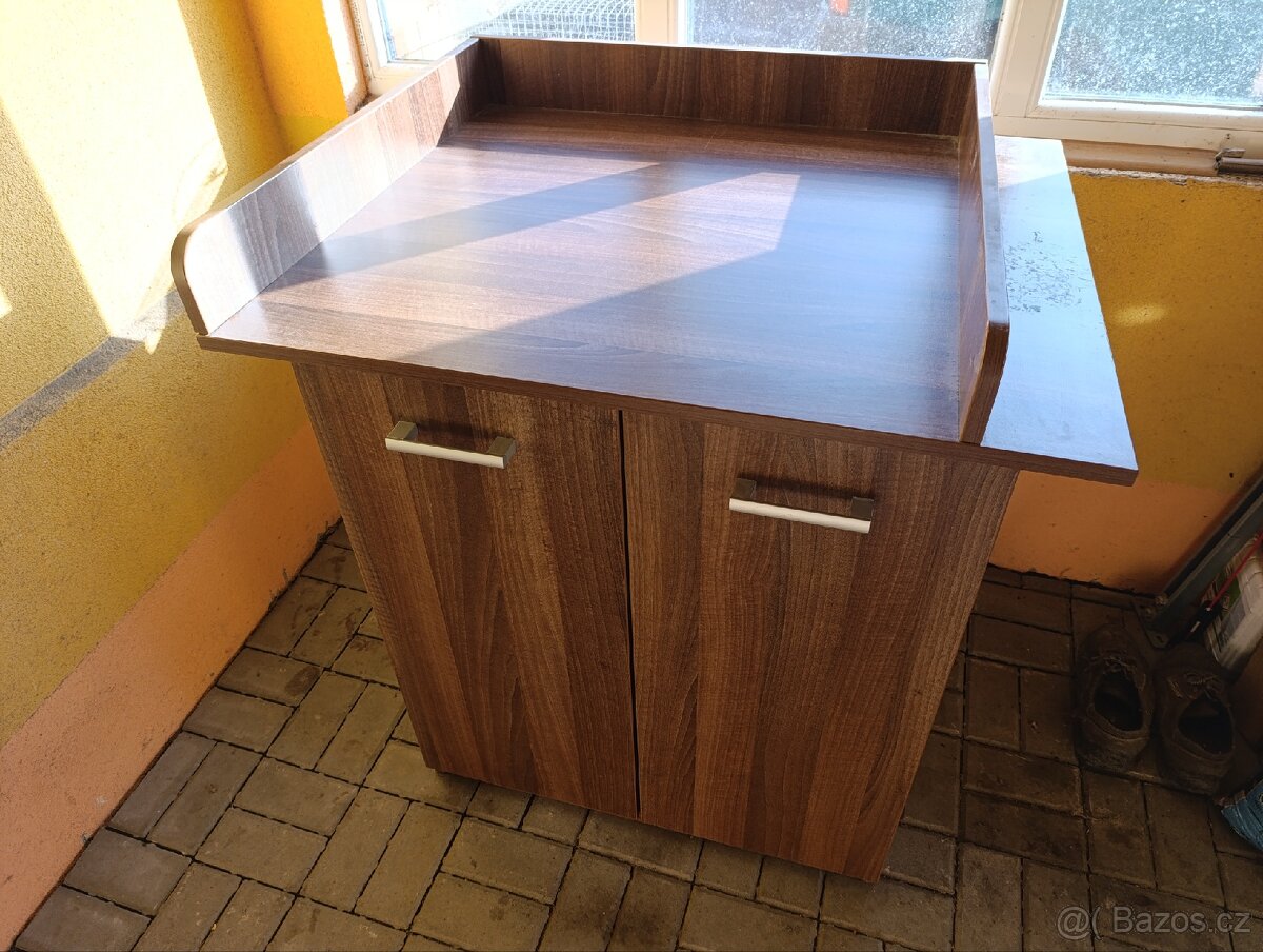 Přebalovací pult - 3