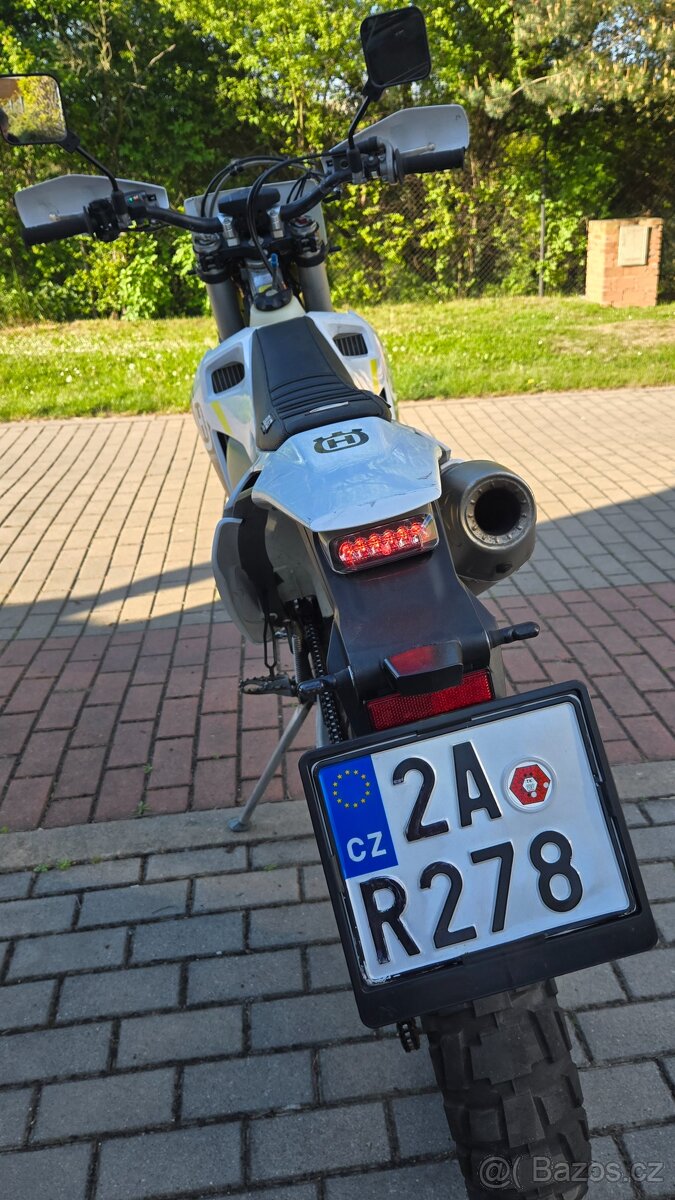 Husqvarna 350f, Akrapovic