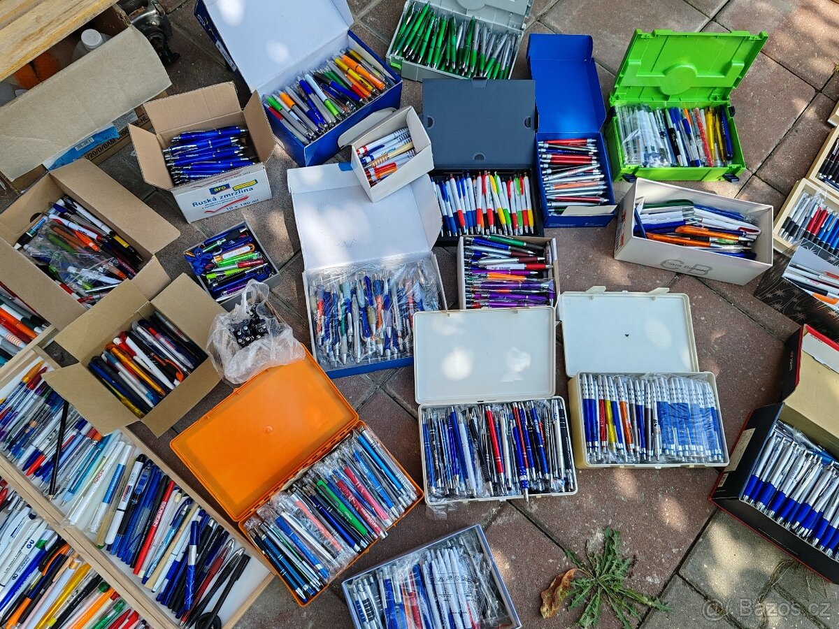 sbírka propisek, velká - obrovská - 3