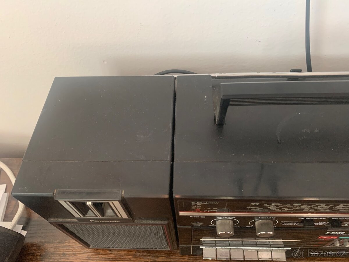 Zachovalý retro přehrávač Panasonic RX-C36L - funkční - 3