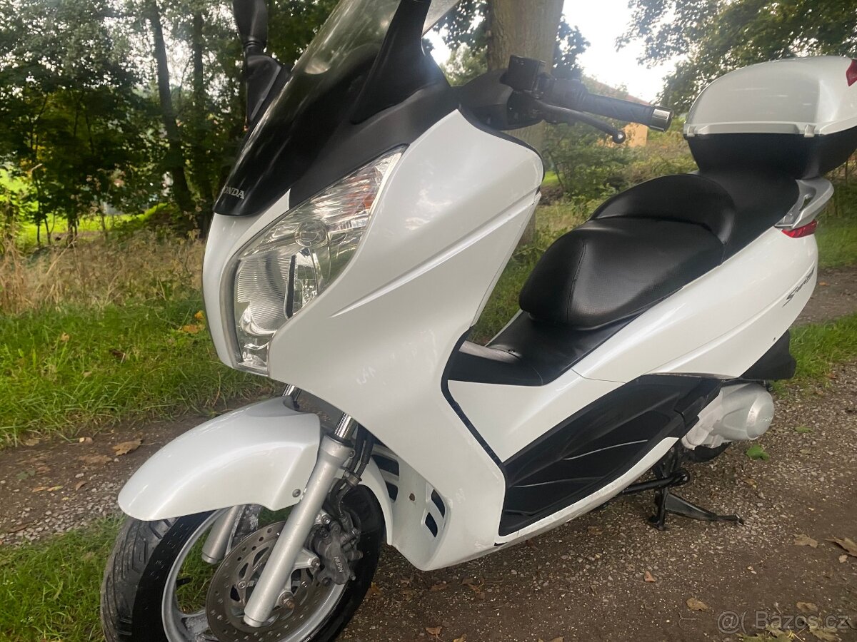 Honda S Wing 125 - 3