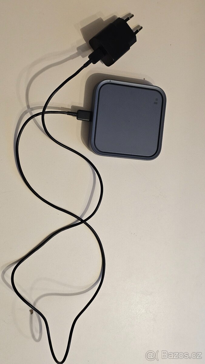 Prodám bezdrátovou nabíječku - 3