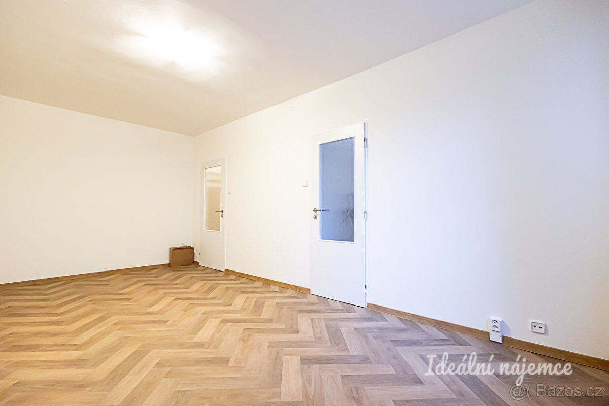 Pronájem bytu 1+1, Křenická, Strašnice, 35m2 - 3