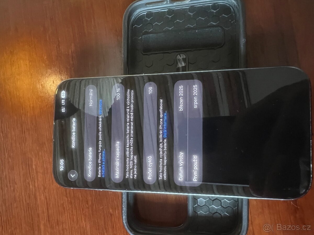 iPhone 16 Pro Max 256gb černý titan - 3