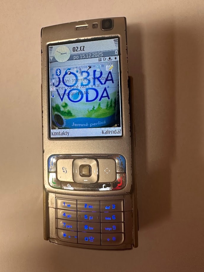 NOKIA N95 plně funkční s originální baterií a nabíječkou - 3