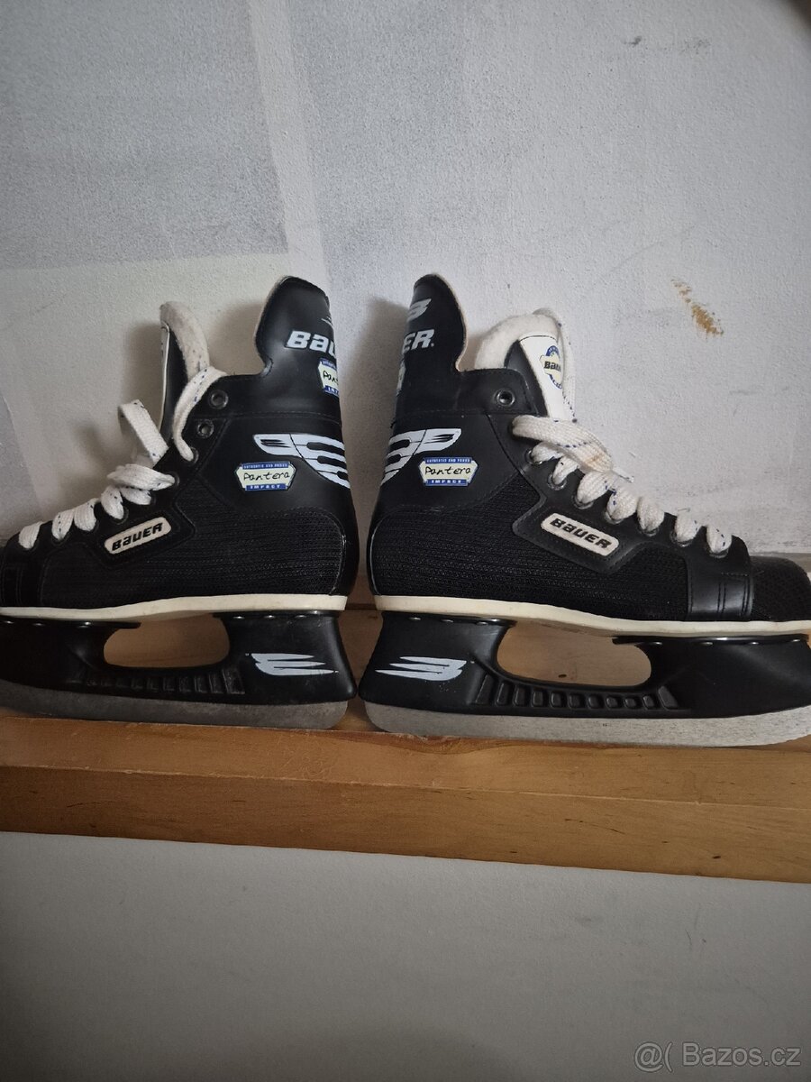 Hokejove brusle Bauer 36 - 3