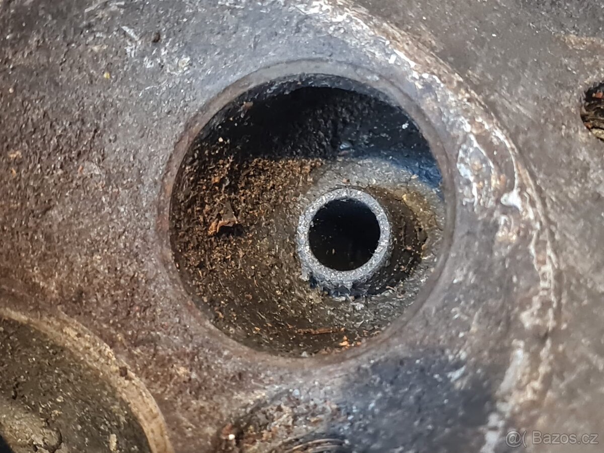 Zundapp KS600 hlava motoru - 3