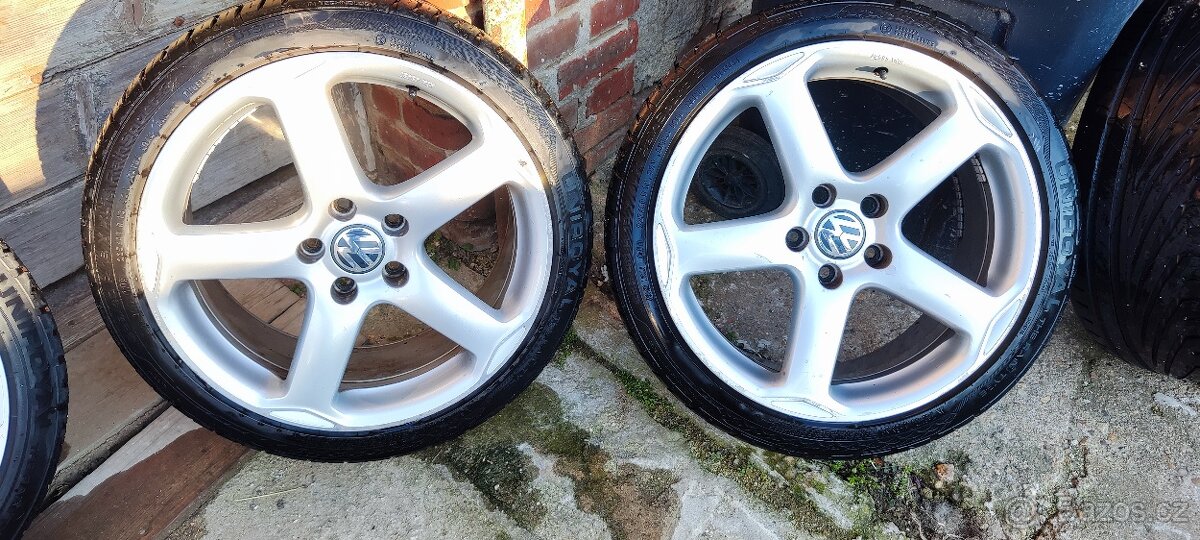 Alu Rial 225/40 R18 - 3