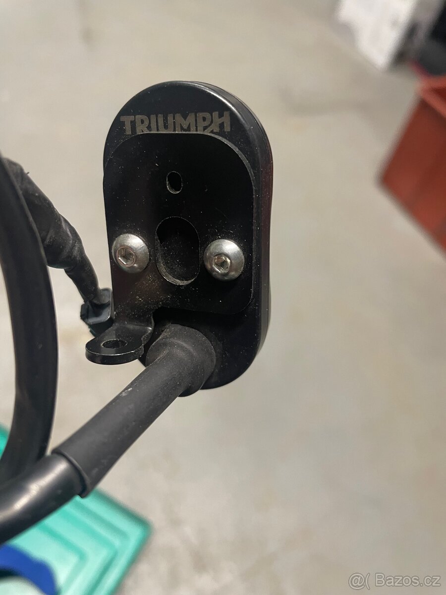 Triumph Tiger vypínač - 3
