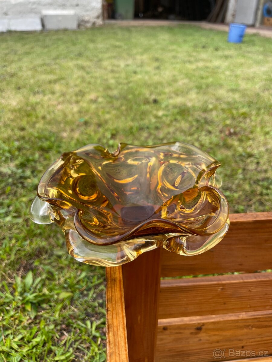 Vázy hutní sklo - 3