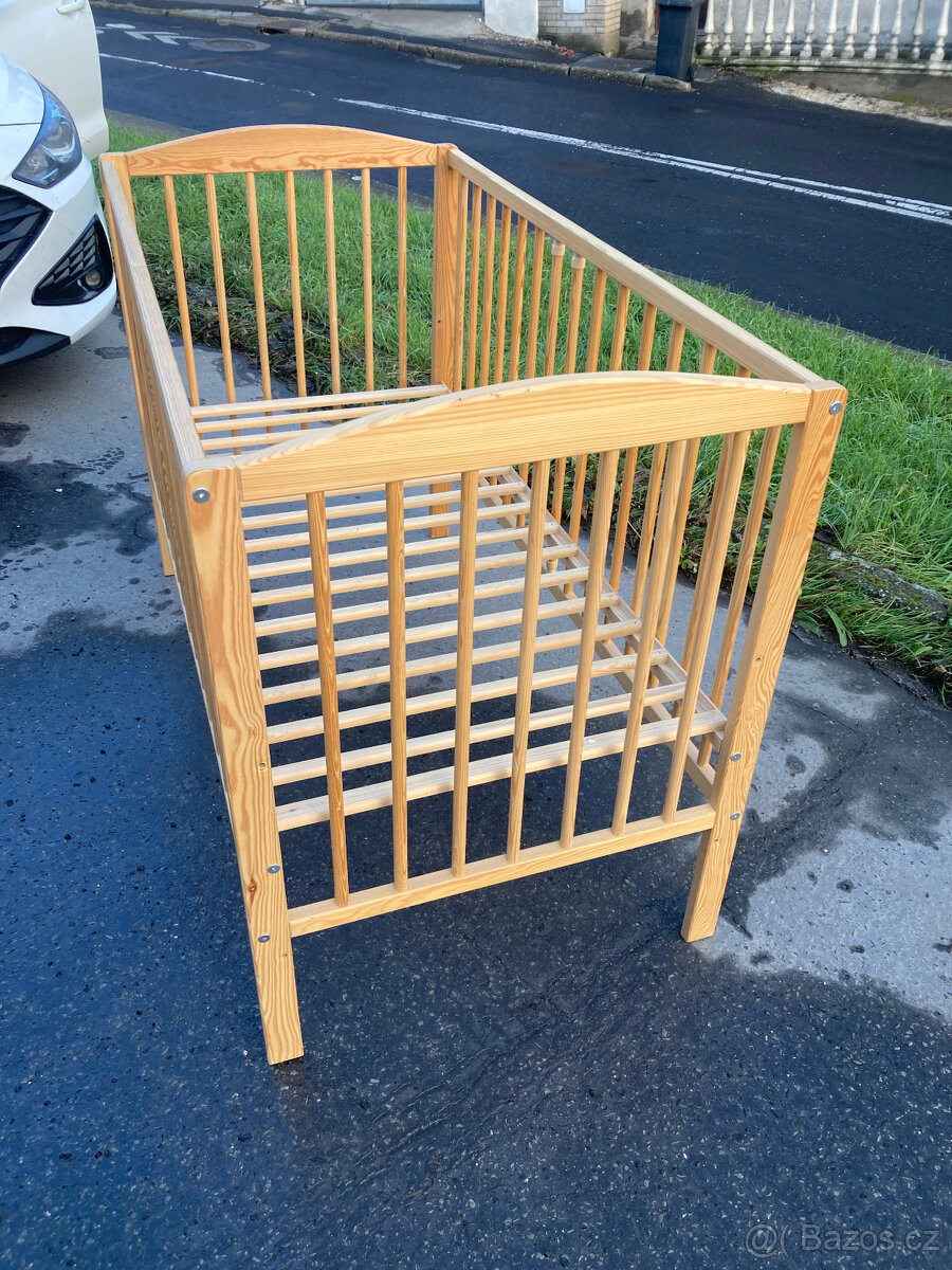 Dřevěná postýlka - 3